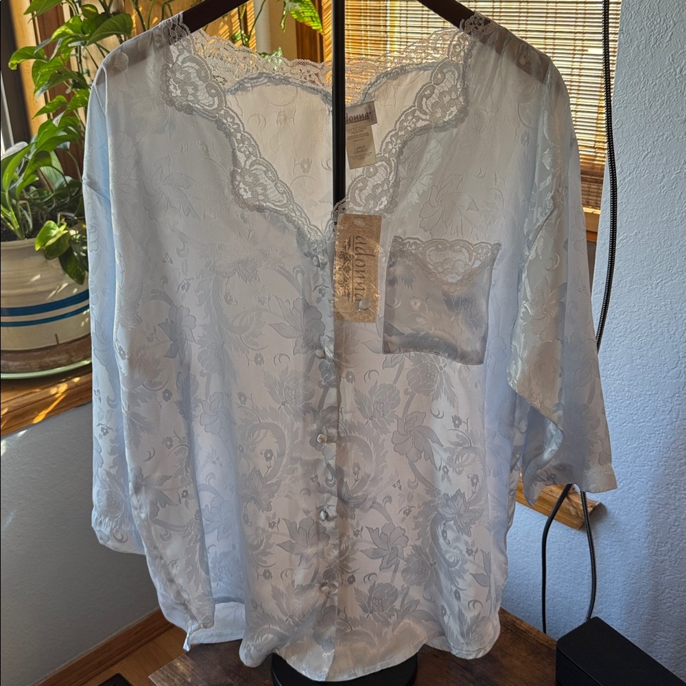 NWT Vintage Adonna 1980’s Dreamy Sky Blue Pajama Top SZ large
